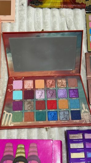 Huge eyeshadow palette 10euro sale Juvia s Kaleidos, urban decay, Laura Lee, rude cosmetics, jeffree star and more