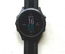 Garmin Forerunner 945, Cracked Screen but Fully Working, Maps + Music, Charger Included