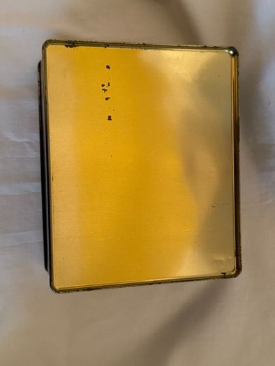Vintage Lyon's teabag box tin -good condition