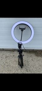camera light tripod