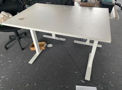 Electric Adjustable Height Desk