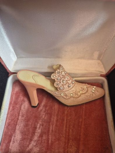 Vintage Irish Shoe Brooch