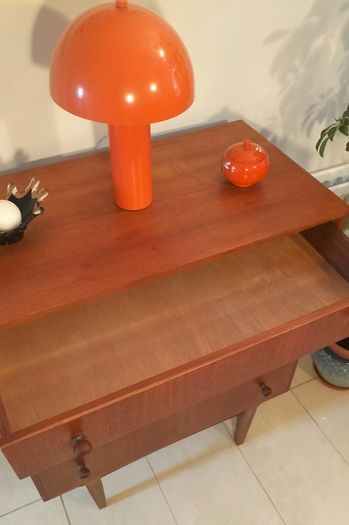 Mid Century Vintage Chest of Drawers