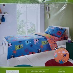 kids duvet and fitted sheet-junior side