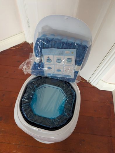 Angelcare xl Nappy Bin & Refills