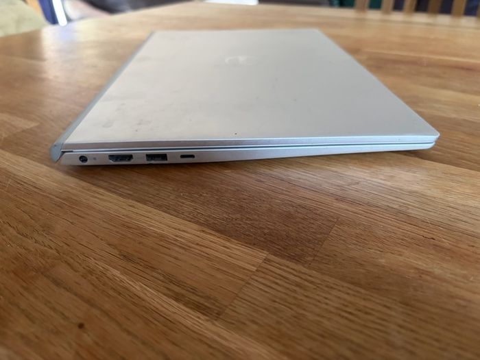 Dell Inspiron 15 5502