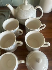 Tea set Newgrange