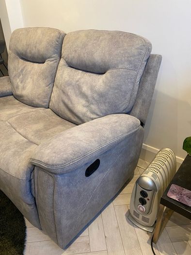 Recliner sofa