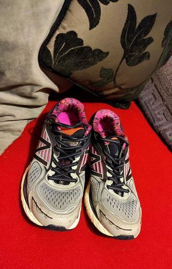 New Balance 860v7 Running Shoes Size EU 39 / US 8 / UK 6