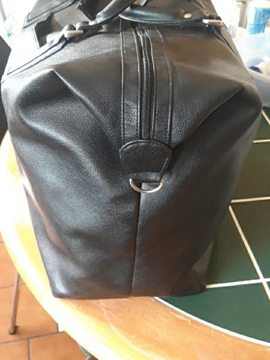 Luxury Leather big hand bag for sale.In good condition.