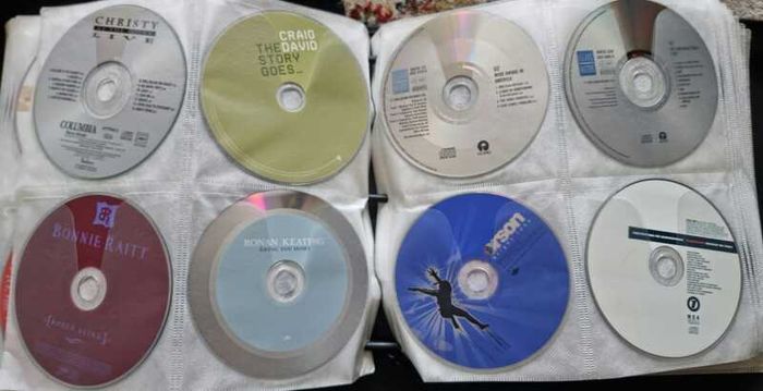 160 CD + Case. All CD's in perfect playable condition.
