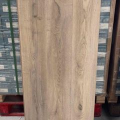 NEW 8mm Laminated Flooring FREE DELIVERY