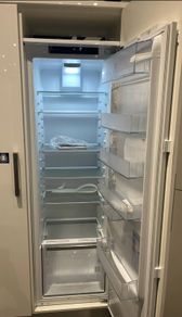 Integrated larder fridge