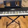 Yamaha keyboard PSR 383 Image 4