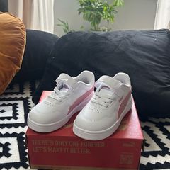 Kids trainers/ shoes