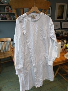 Unisex Howie lab coat-Size Large