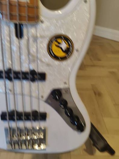 Sire 5 string V8 bass guitar
