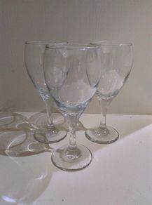 Elegant White / Red Wine Goblets / Water Glasses x 3