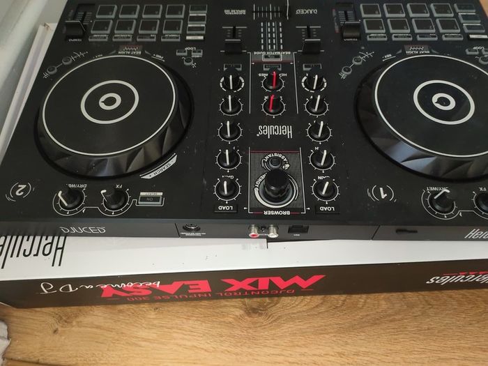 Hercules DJControl Inpulse 300