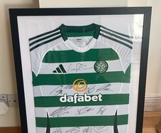 Celtic 24/25 Signed Jersey