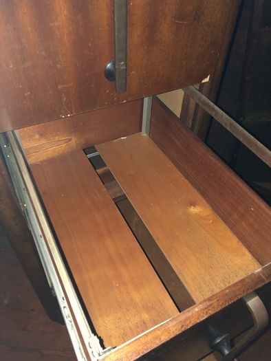 Filling cabinet
