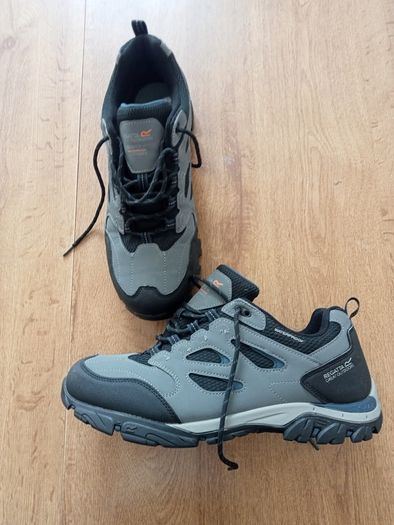 Men's trainers