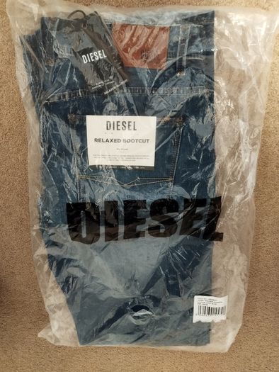 1 x Relaxed Bootcut Diesel Jeans 34/34