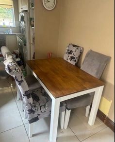 table and chairs
