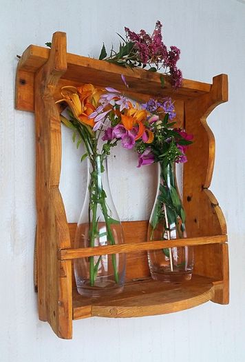 Rustic Wall / Stand fresh flowers with vases