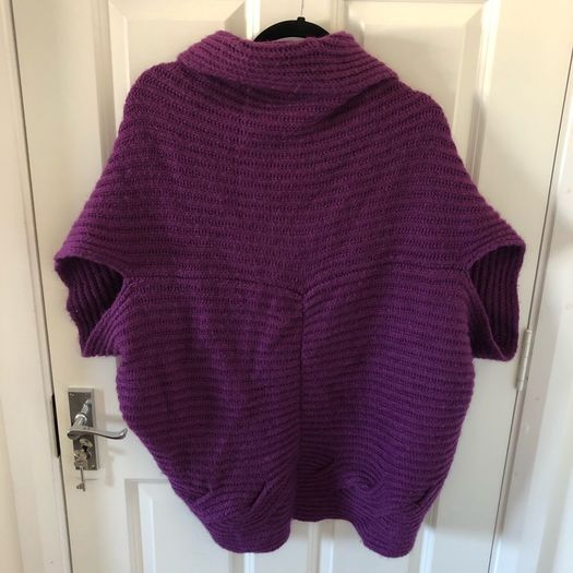 Wool blend sweater wrap from Benetton