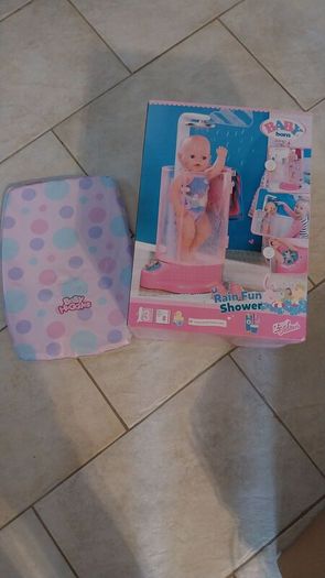 Baby born shower