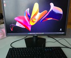 Dell Monitor 24' Keyboard