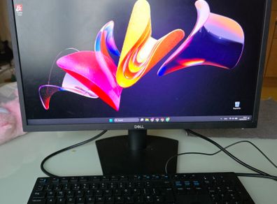 Dell Monitor 24' Keyboard