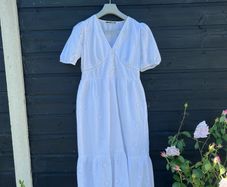 white cotton dress size M