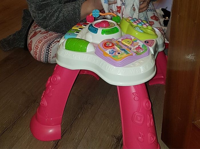 VTech Toys  VTech Infant  VTech Baby Play & Learn Activity Table Pink