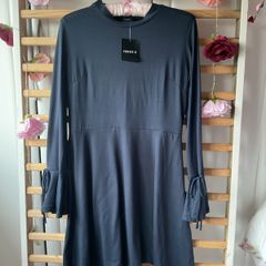 dress Bnwt navy jersey long sleeve mini dress size 10/12