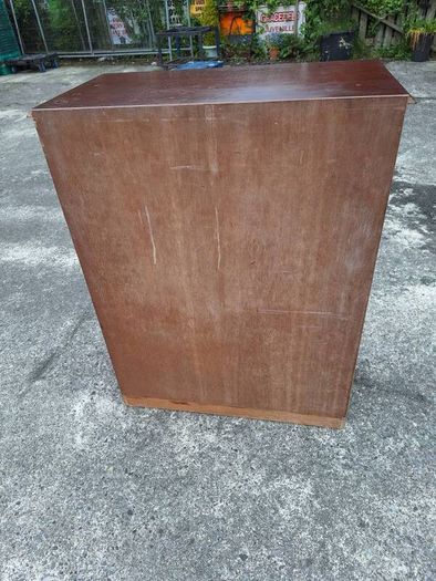 Beautiful vintage Rossmore chest of drawers