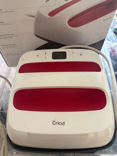 Cricut heat press 9x9