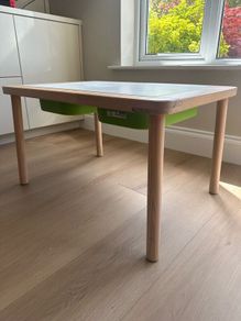 Flisat childrens Table with trays
