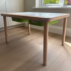 Flisat childrens Table with trays