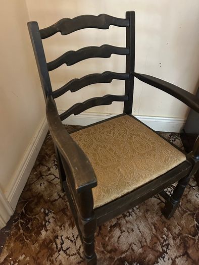 Furniture - Table, Chairs & 2 Cabinets