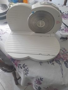 Meat slicer