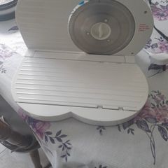 Meat slicer