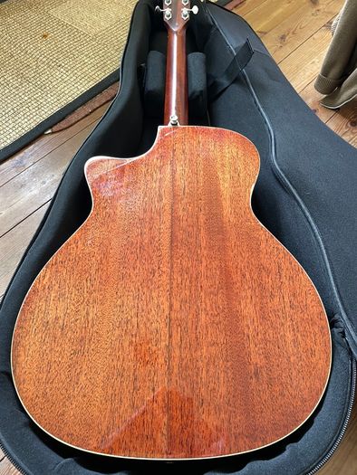 Alvarez Masterworks MG60 ce -all solid woods
