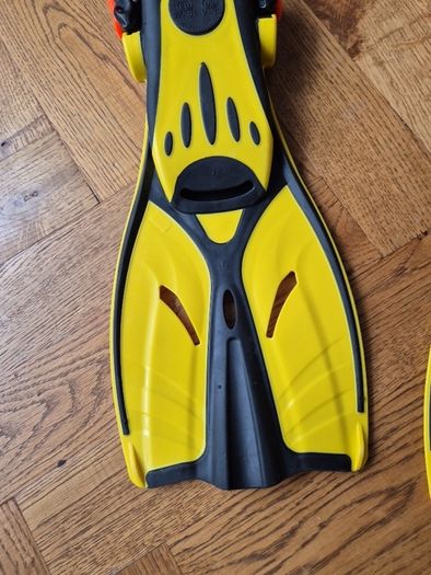 Fins kids snorkelling  swimming, diving children, water flippers