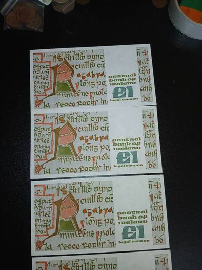 Five unc 1989 Queen meave lrish banknotes