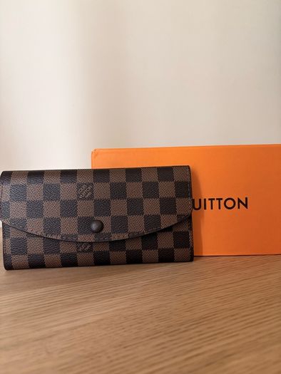 New wallet with box