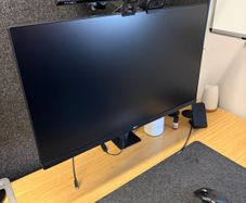 LG Ultrafine 27 inch Monitor USB C (Desk Mounted)