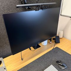 LG Ultrafine 27 inch Monitor USB C (Desk Mounted)