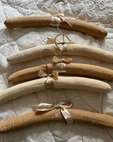 6 Padded Clothes Hangers